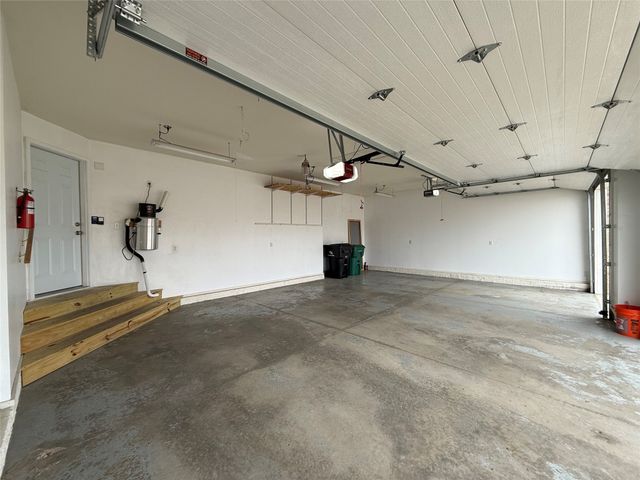 736 SE Ponds Edge Lane, Ankeny, IA 50021