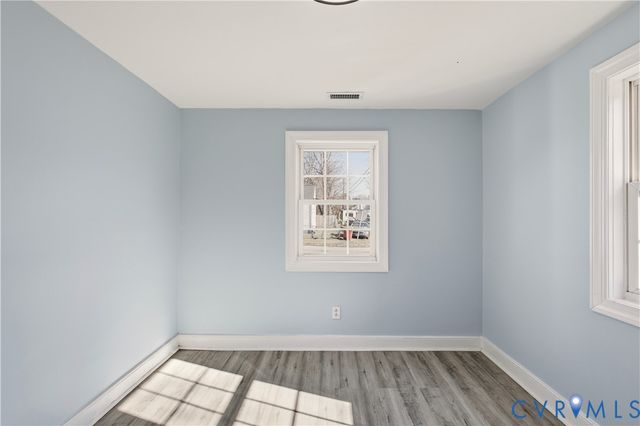 32 Seaboard St, Petersburg, VA 23803