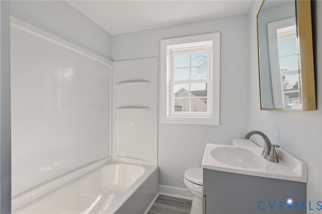 32 Seaboard St, Petersburg, VA 23803