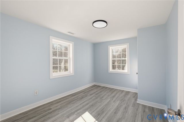 32 Seaboard St, Petersburg, VA 23803