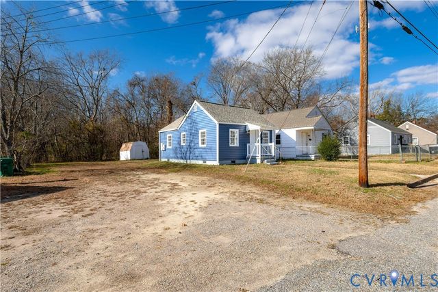 32 Seaboard St, Petersburg, VA 23803