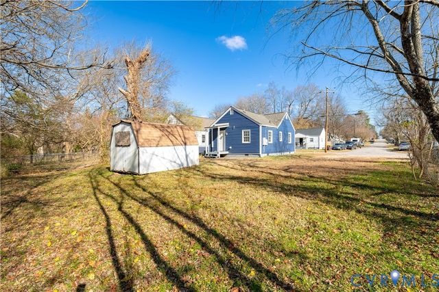 32 Seaboard St, Petersburg, VA 23803