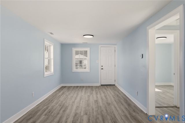 32 Seaboard St, Petersburg, VA 23803