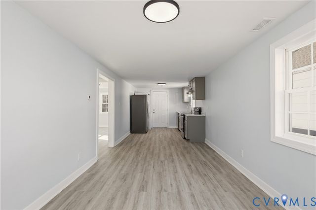 32 Seaboard St, Petersburg, VA 23803