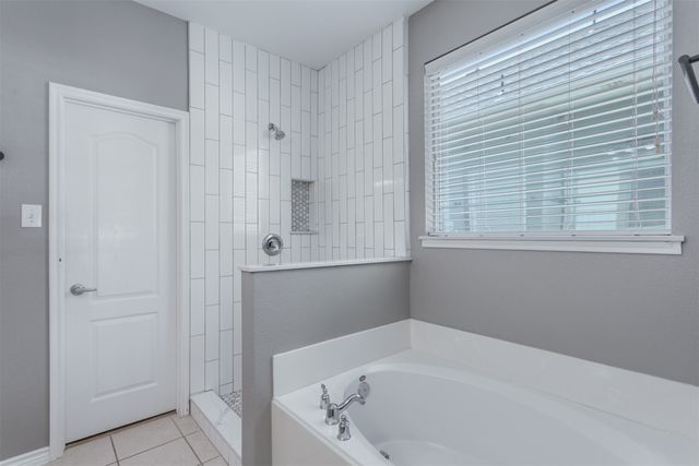 1240 Hayden Lane, Savannah, TX 76227