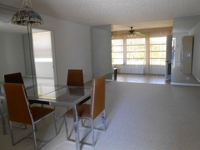 12 Willowbrook Lane 201, Delray Beach, FL 33446