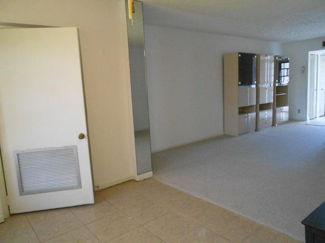 12 Willowbrook Lane 201, Delray Beach, FL 33446