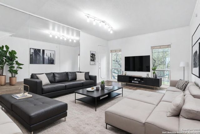 7711 Broadway Apt 27C, San Antonio, TX 78209