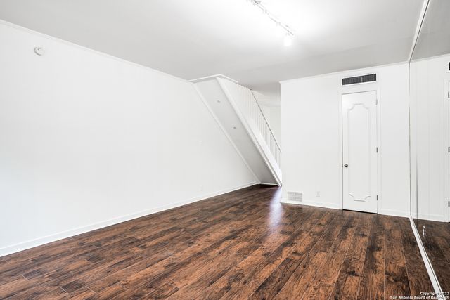 7711 Broadway Apt 27C, San Antonio, TX 78209