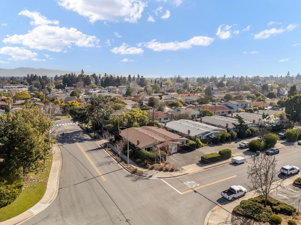 1560 Albatross Drive, Sunnyvale, CA 94087
