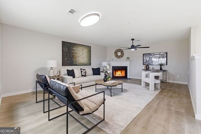 7054 Cavender Drive SW, Atlanta, GA 30331