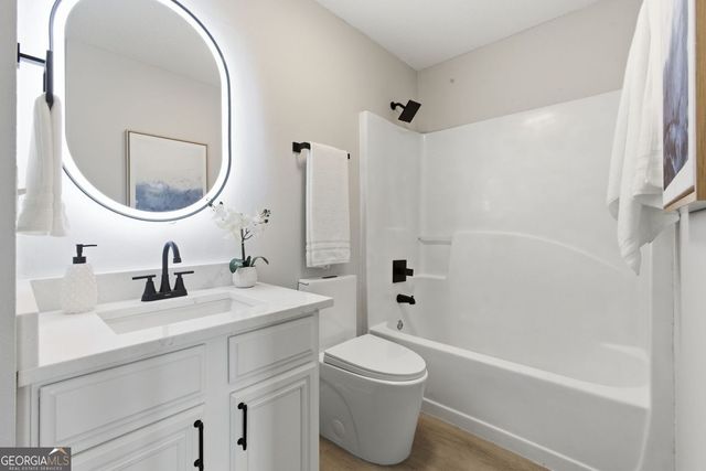 7054 Cavender Drive SW, Atlanta, GA 30331