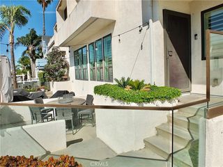 36 Corona Avenue A, Long Beach, CA 90803