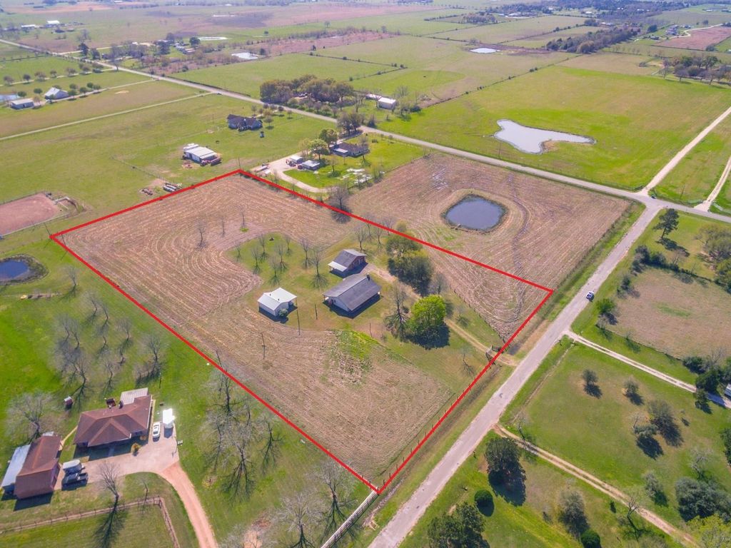 18014 Domino Road, Waller, TX 77484