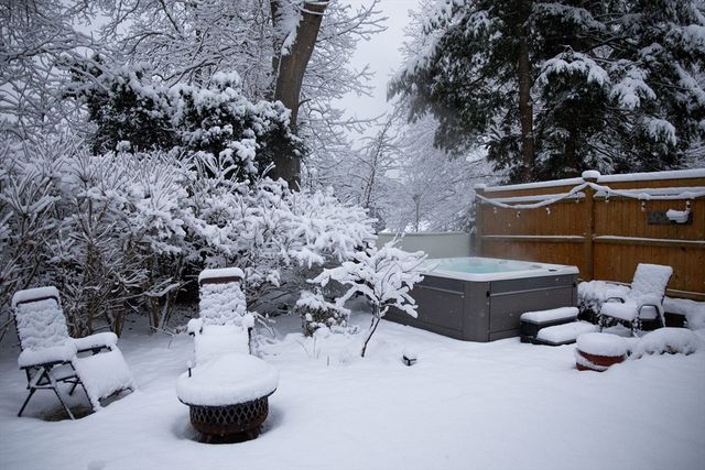 11 Edgehill Rd, Swampscott, MA 01907