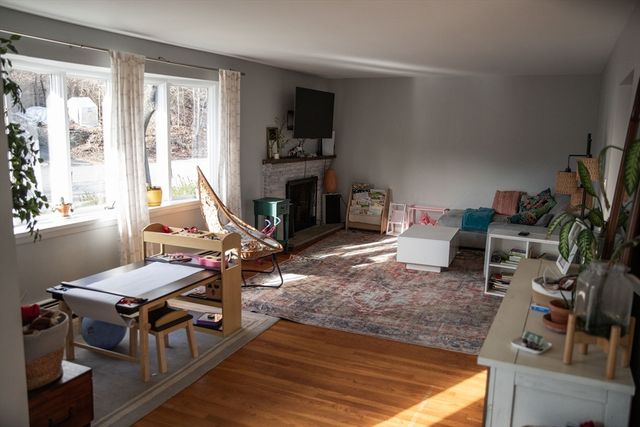 11 Edgehill Rd, Swampscott, MA 01907