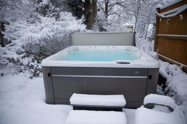 11 Edgehill Rd, Swampscott, MA 01907