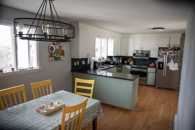 11 Edgehill Rd, Swampscott, MA 01907