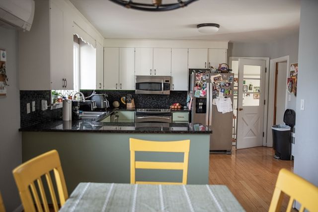 11 Edgehill Rd, Swampscott, MA 01907