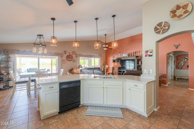 297 N SAN JUAN Trail, Casa Grande, AZ 85194