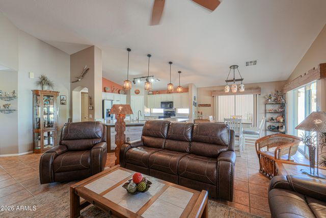 297 N SAN JUAN Trail, Casa Grande, AZ 85194