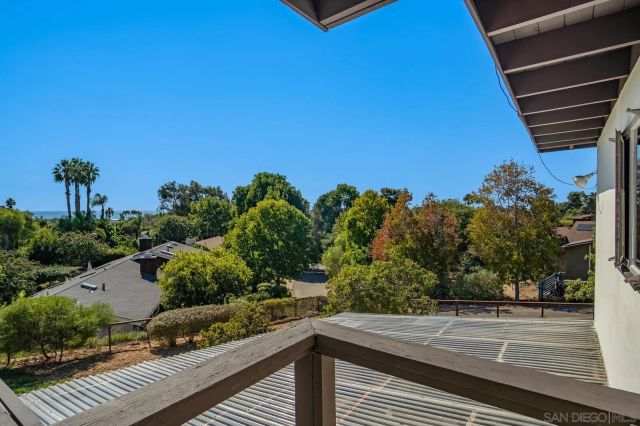 1117 Solana Dr., Del Mar, CA 92014
