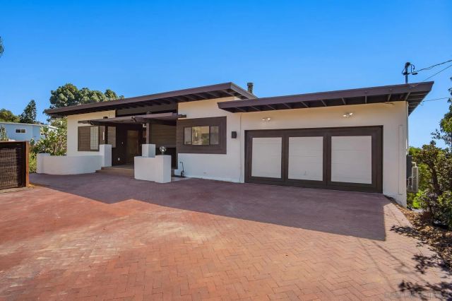 1117 Solana Dr., Del Mar, CA 92014