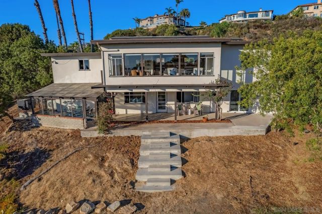 1117 Solana Dr., Del Mar, CA 92014