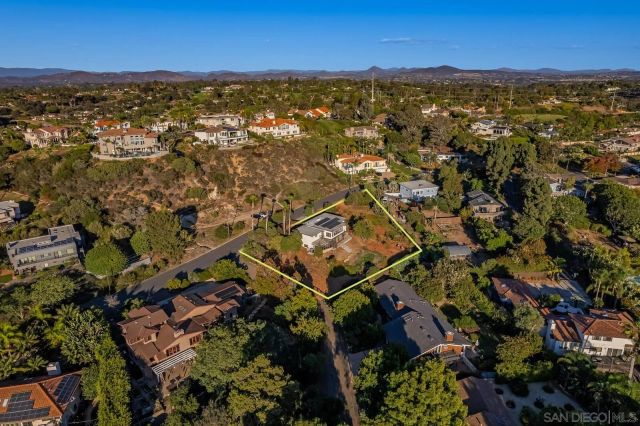 1117 Solana Dr., Del Mar, CA 92014