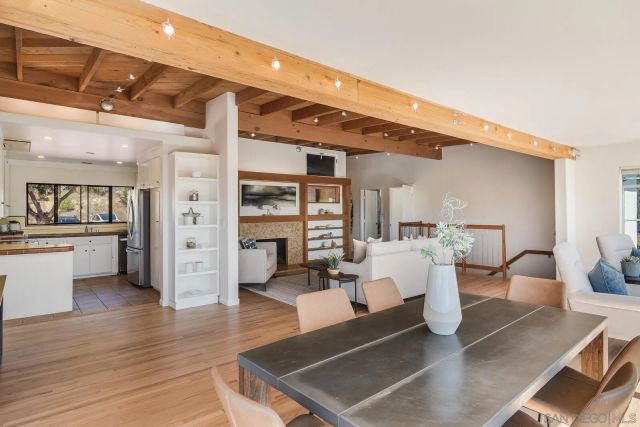 1117 Solana Dr., Del Mar, CA 92014