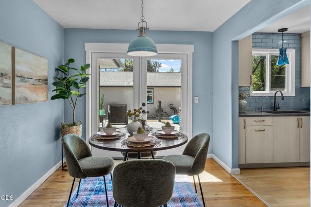 647 NE Lafayette Avenue A, B, Bend, OR 97701