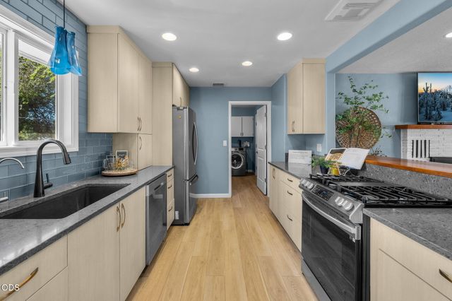 647 NE Lafayette Avenue A, B, Bend, OR 97701