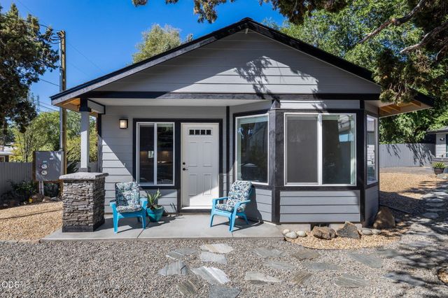 647 NE Lafayette Avenue A, B, Bend, OR 97701