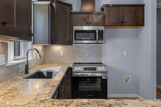 647 NE Lafayette Avenue A, B, Bend, OR 97701