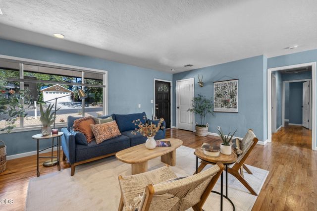 647 NE Lafayette Avenue A, B, Bend, OR 97701