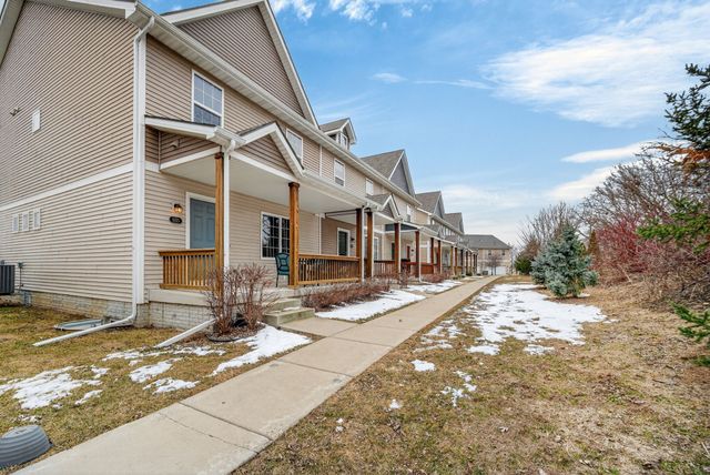 535 Canterbury Place, Norwalk, IA 50211