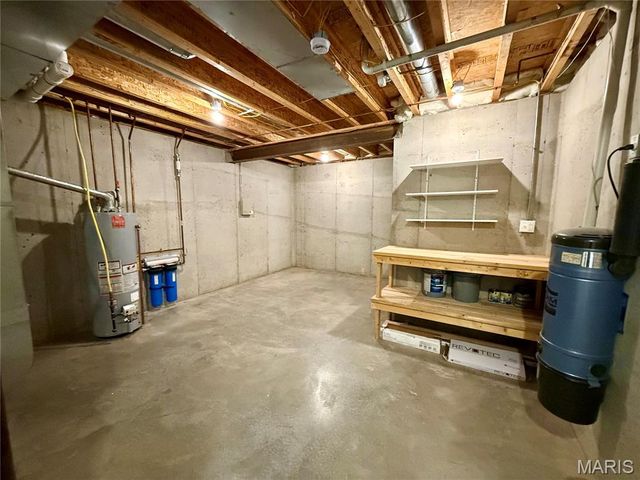 1920 Hawksbill, Belleville, IL 62223