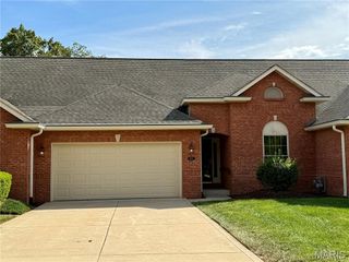 1920 Hawksbill, Belleville, IL 62223