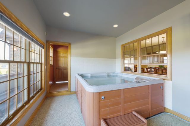 1137 N 475 E, Chesterton, IN 46304