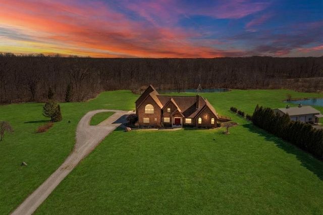 1137 N 475 E, Chesterton, IN 46304