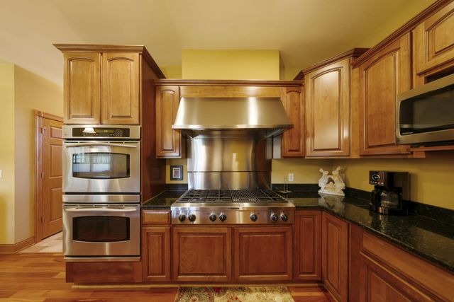 1137 N 475 E, Chesterton, IN 46304