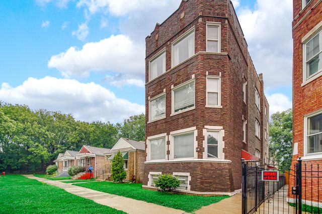 1126 E 81st Place 1, Chicago, IL 60619