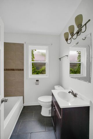 1126 E 81st Place 1, Chicago, IL 60619