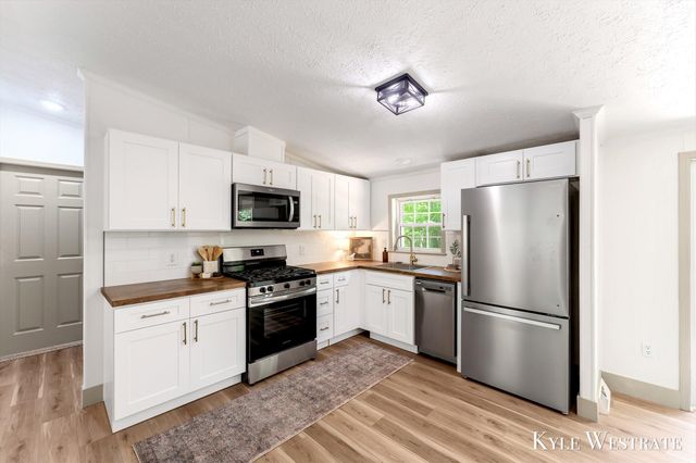 22866 Kendaville Road, Pierson, MI 49339