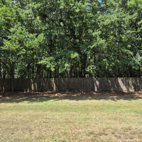 211 Hemingway Circle, Summerville, SC 29483