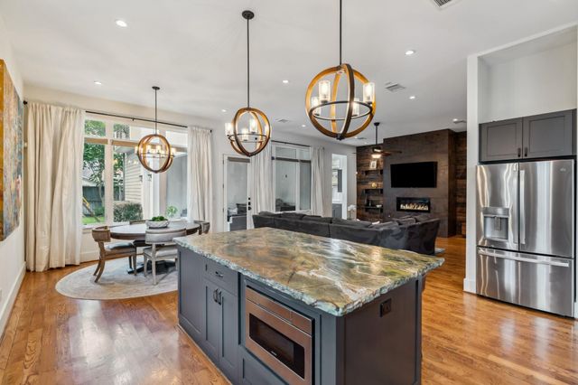 815 E 27th Street, Houston, TX 77009