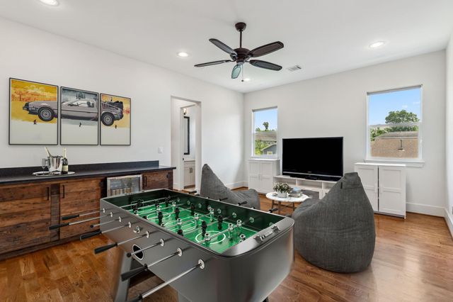 815 E 27th Street, Houston, TX 77009