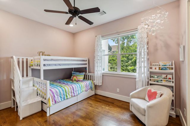 815 E 27th Street, Houston, TX 77009