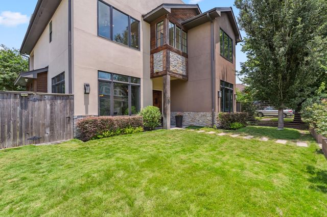 815 E 27th Street, Houston, TX 77009