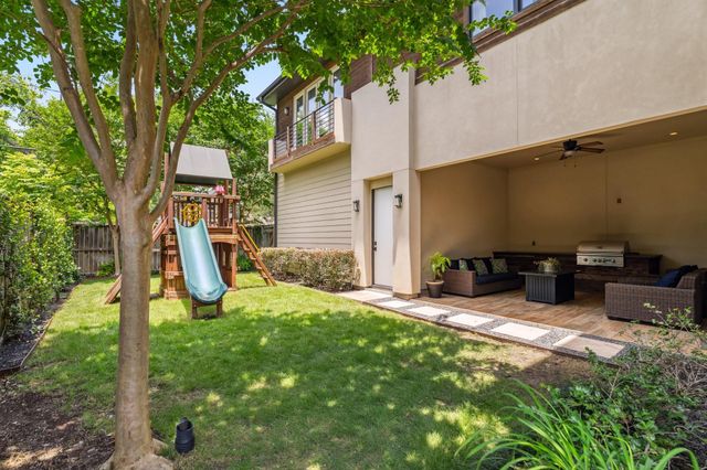 815 E 27th Street, Houston, TX 77009